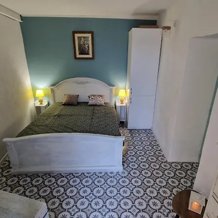 Sant'antonio 1 Apartment *